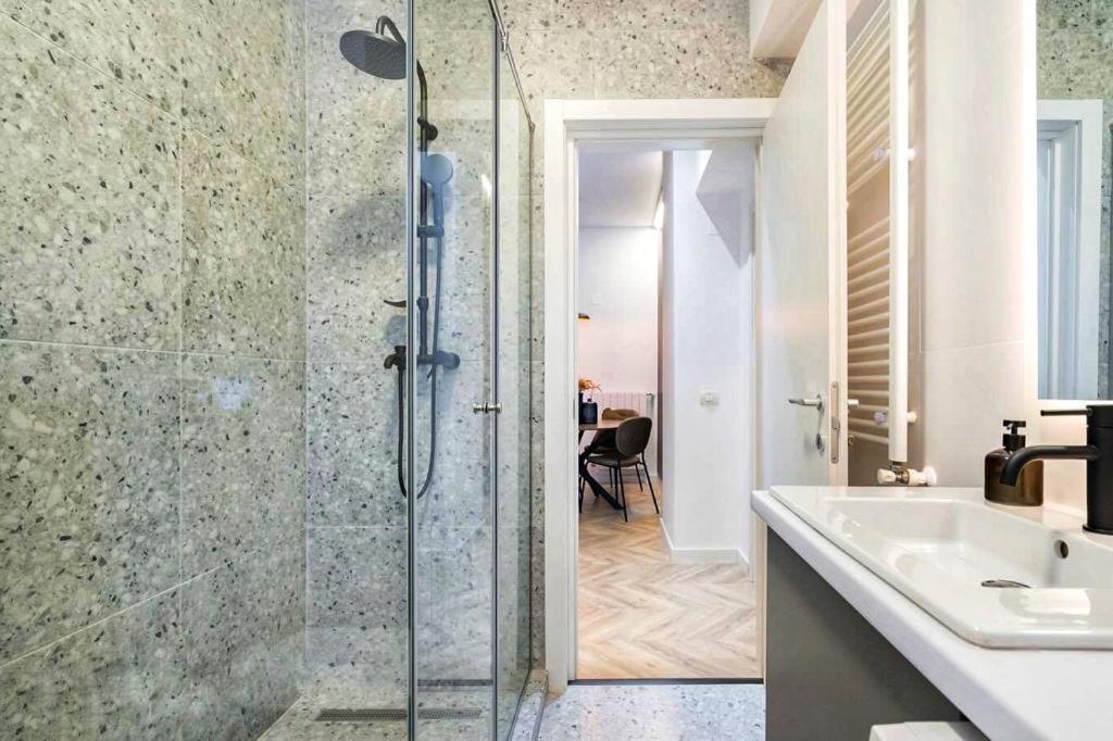 Angelo Bello Luxury Suite City Center By Sattal Bucarest Esterno foto