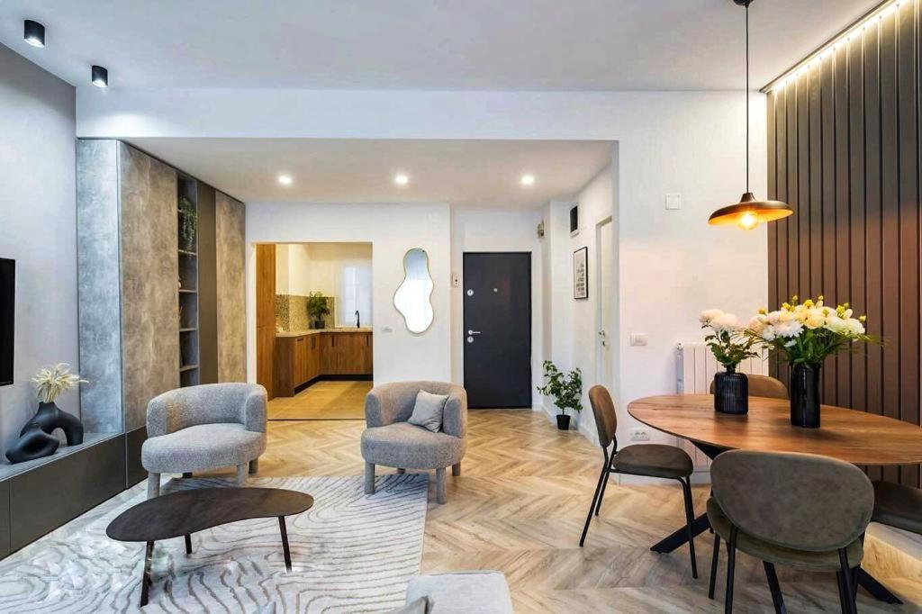 Angelo Bello Luxury Suite City Center By Sattal Bucarest Esterno foto