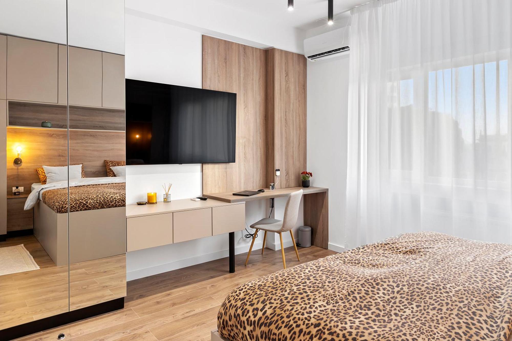 Angelo Bello Luxury Suite City Center By Sattal Bucarest Esterno foto